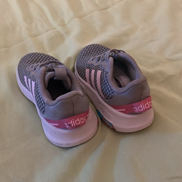 Adidas shoes - Picture 4 of 5